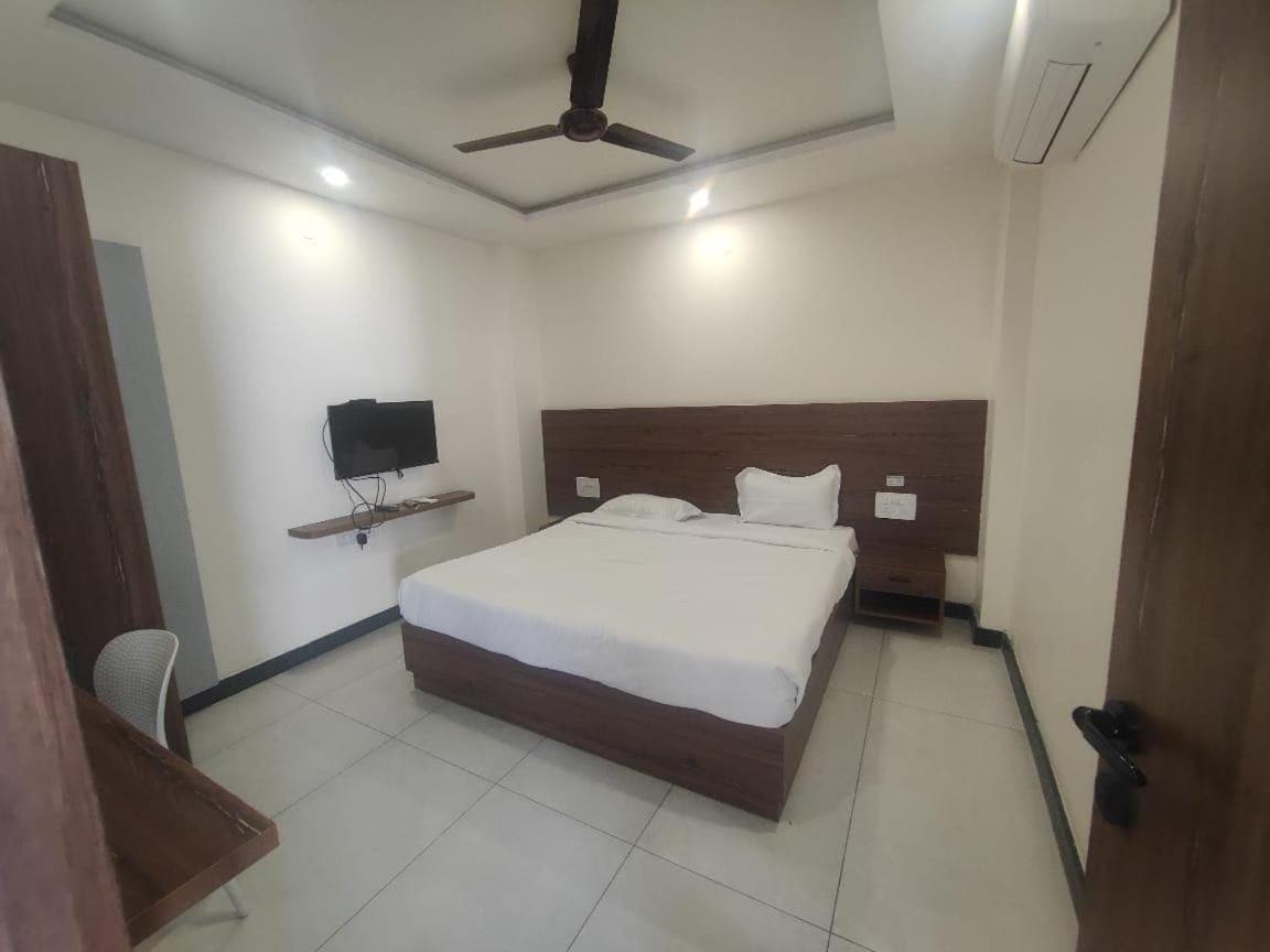 Super Townhouse Shivamogga Formerly Karthik Bhavan מראה חיצוני תמונה