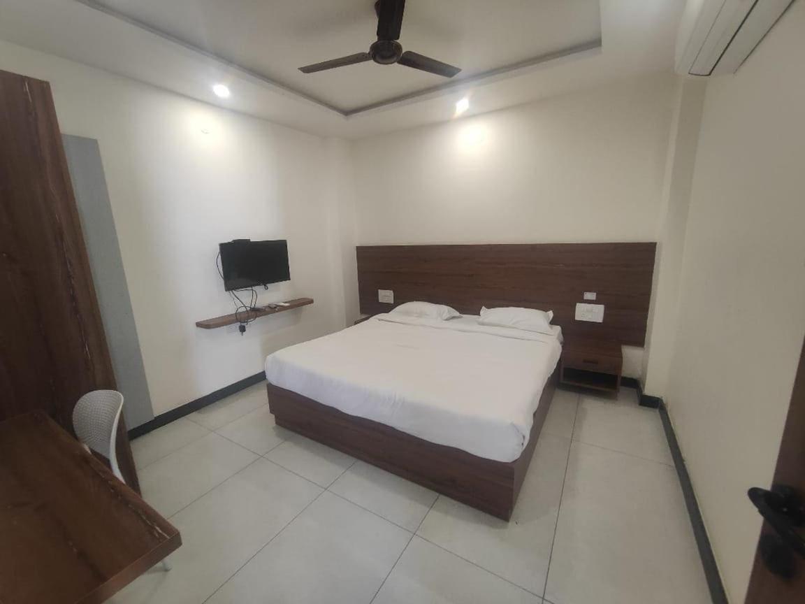 Super Townhouse Shivamogga Formerly Karthik Bhavan מראה חיצוני תמונה