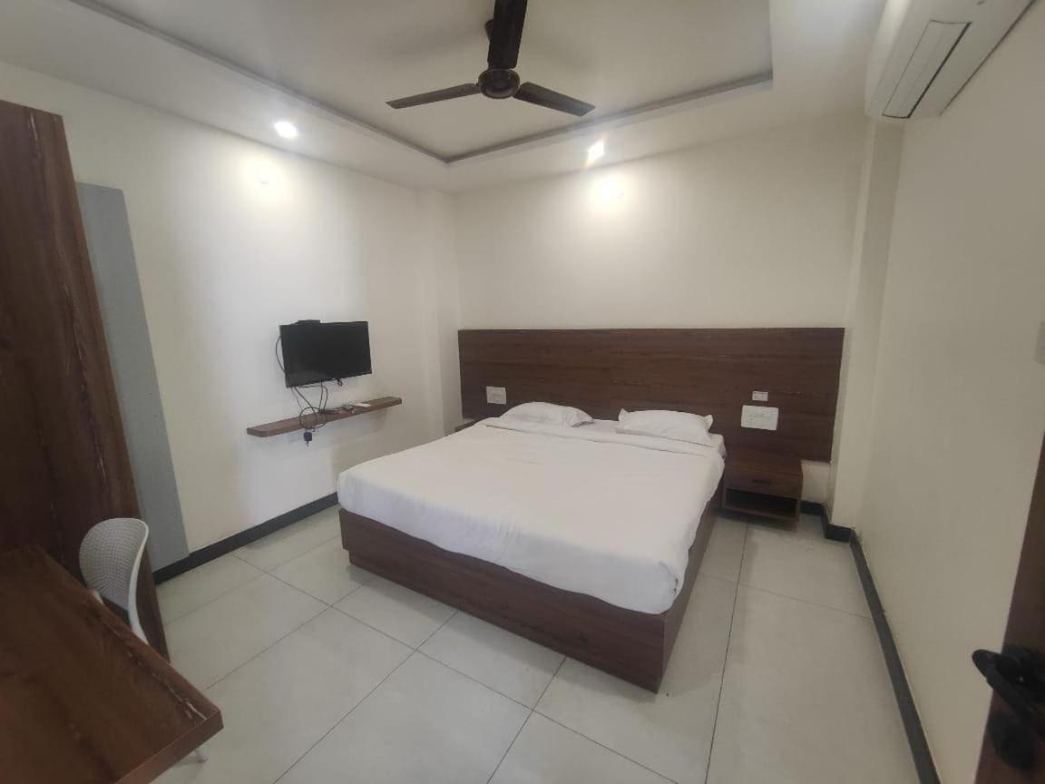 Super Townhouse Shivamogga Formerly Karthik Bhavan מראה חיצוני תמונה
